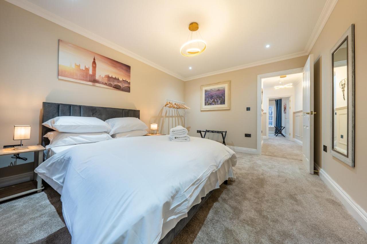 Brand New London Luxury House - Sleeps 8 빌라 외부 사진