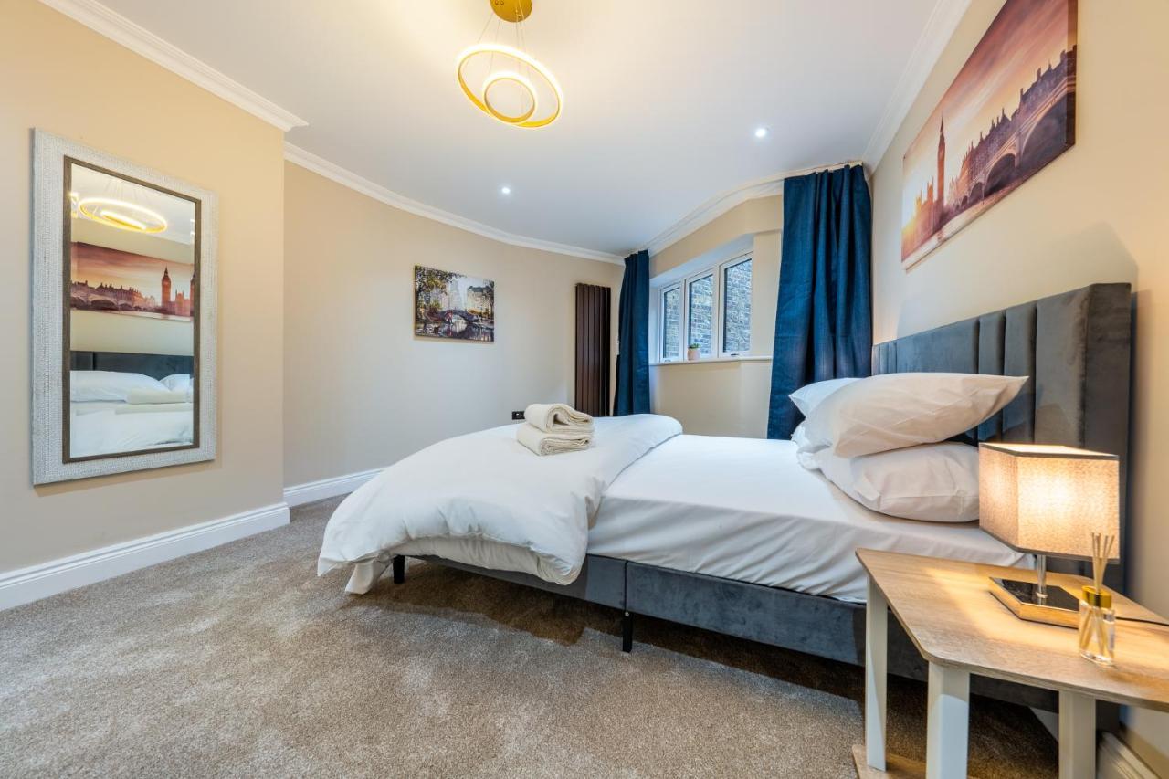 Brand New London Luxury House - Sleeps 8 빌라 외부 사진