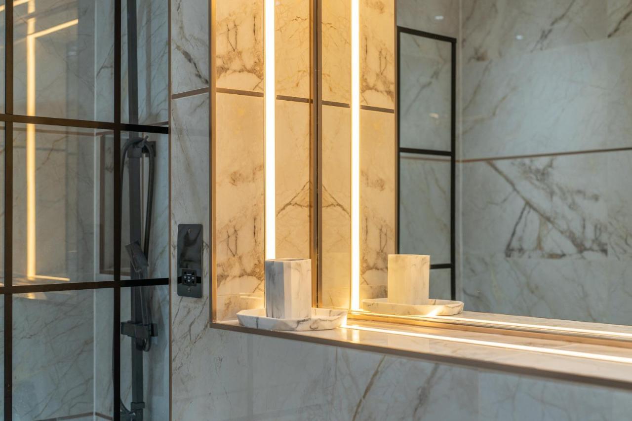 Brand New London Luxury House - Sleeps 8 빌라 외부 사진