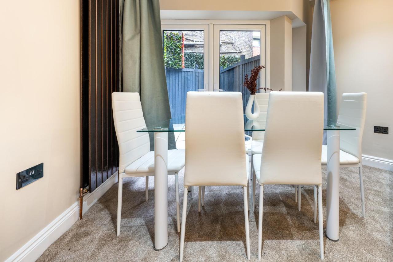 Brand New London Luxury House - Sleeps 8 빌라 외부 사진